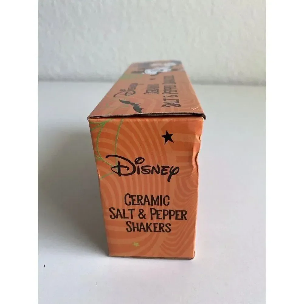 Disney Mickey Mouse And Minnie Mouse Halloween Pumpkin Salt & Pepper Shakers NEW